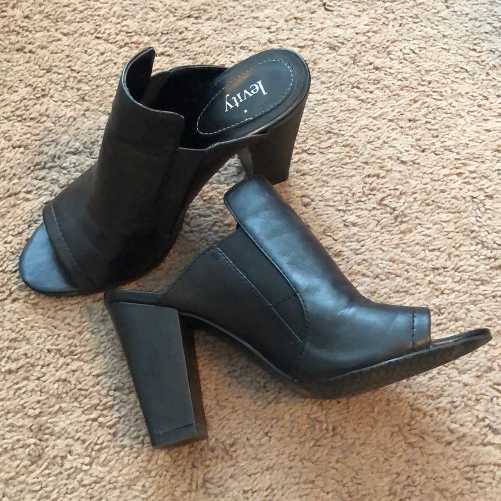 Levity Black Leather Mules with Heel Sz 7.5